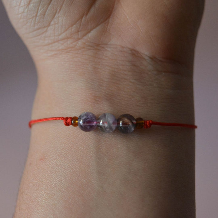 pulsera amatista hilo rojo